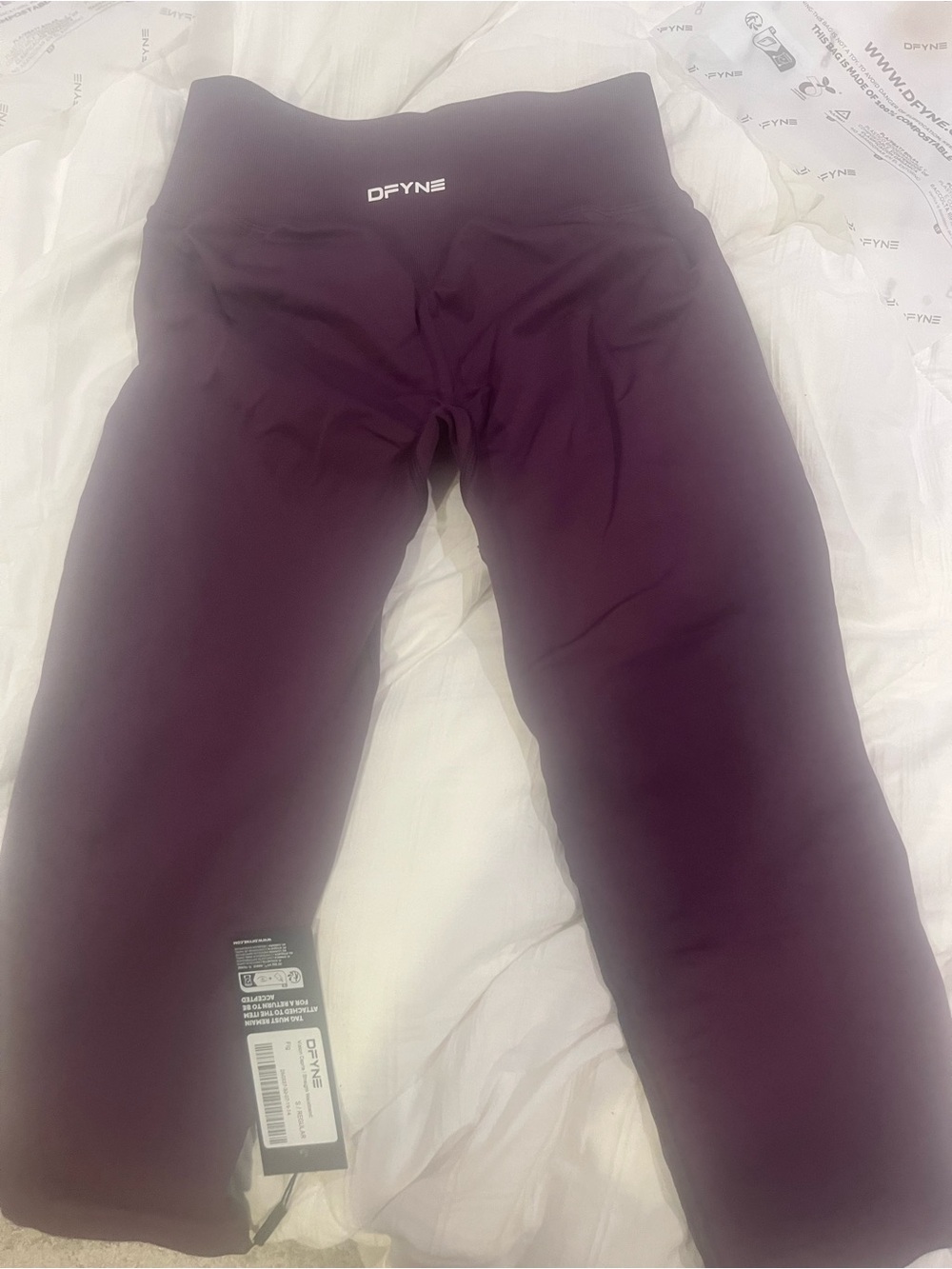 DFYNE Vision Capris.. new